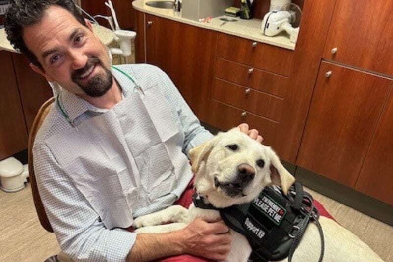 dentist office near me with a dental therapy dog